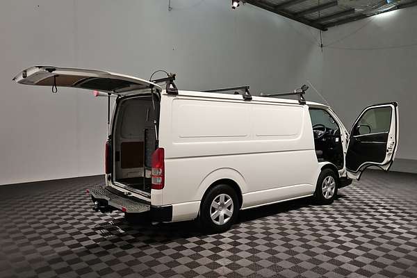 2017 Toyota Hiace KDH201R LWB