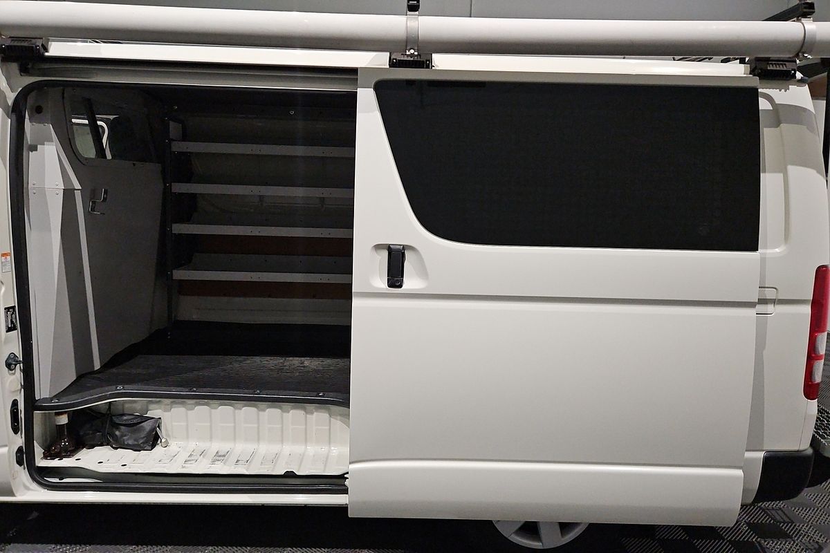 2017 Toyota Hiace KDH201R LWB