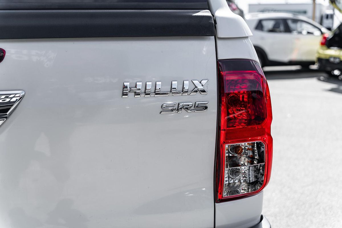 2018 Toyota Hilux SR5 GUN126R 4X4