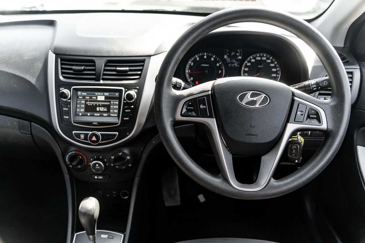 2016 Hyundai Accent Active RB3