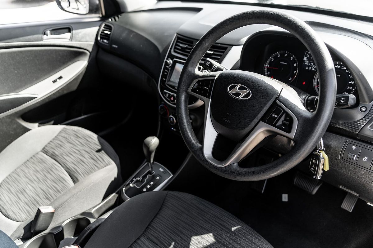 2016 Hyundai Accent Active RB3