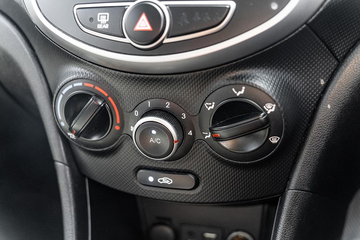 2016 Hyundai Accent Active RB3
