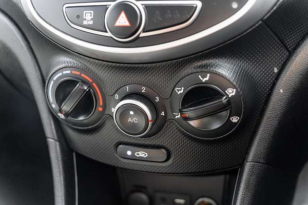 2016 Hyundai Accent Active RB3
