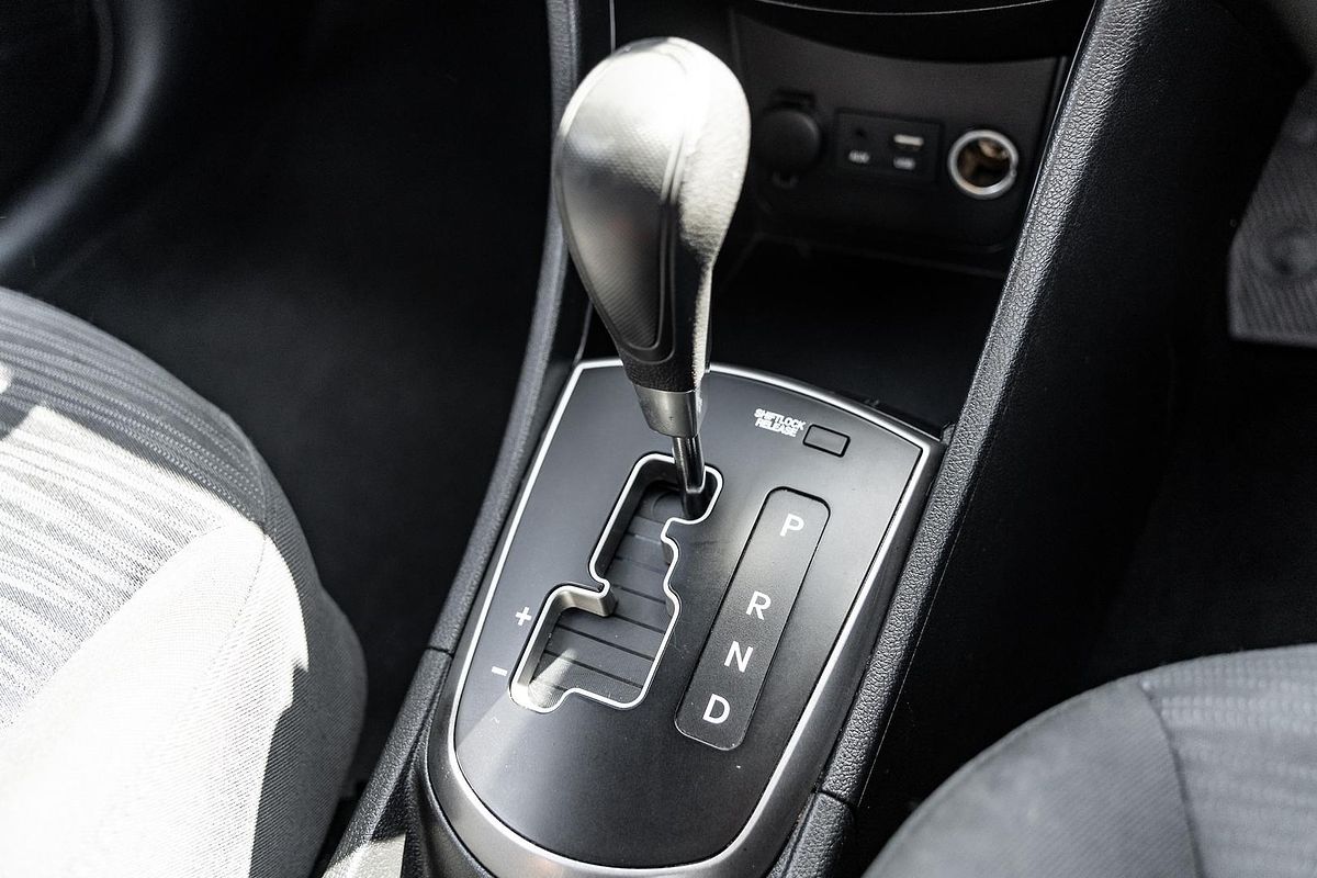 2016 Hyundai Accent Active RB3