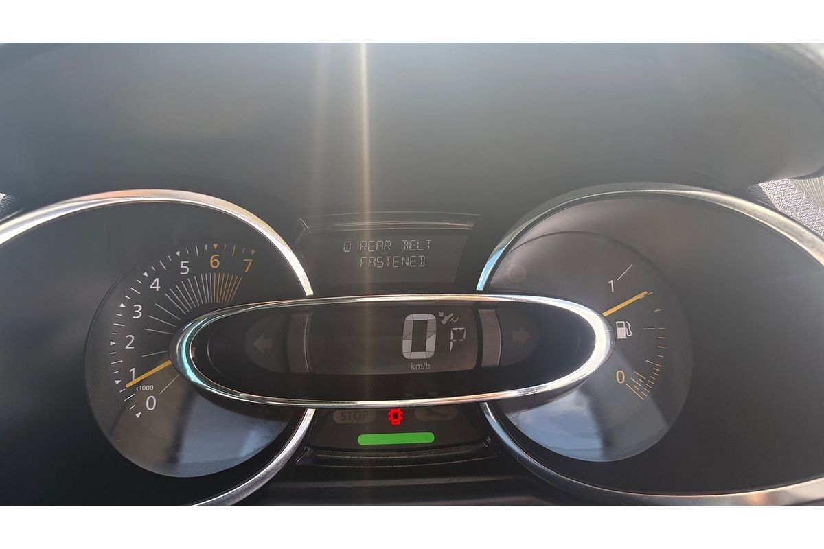 2015 Renault Clio Dynamique X98
