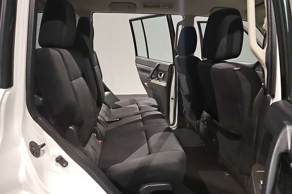 2019 Mitsubishi Pajero GLX NX