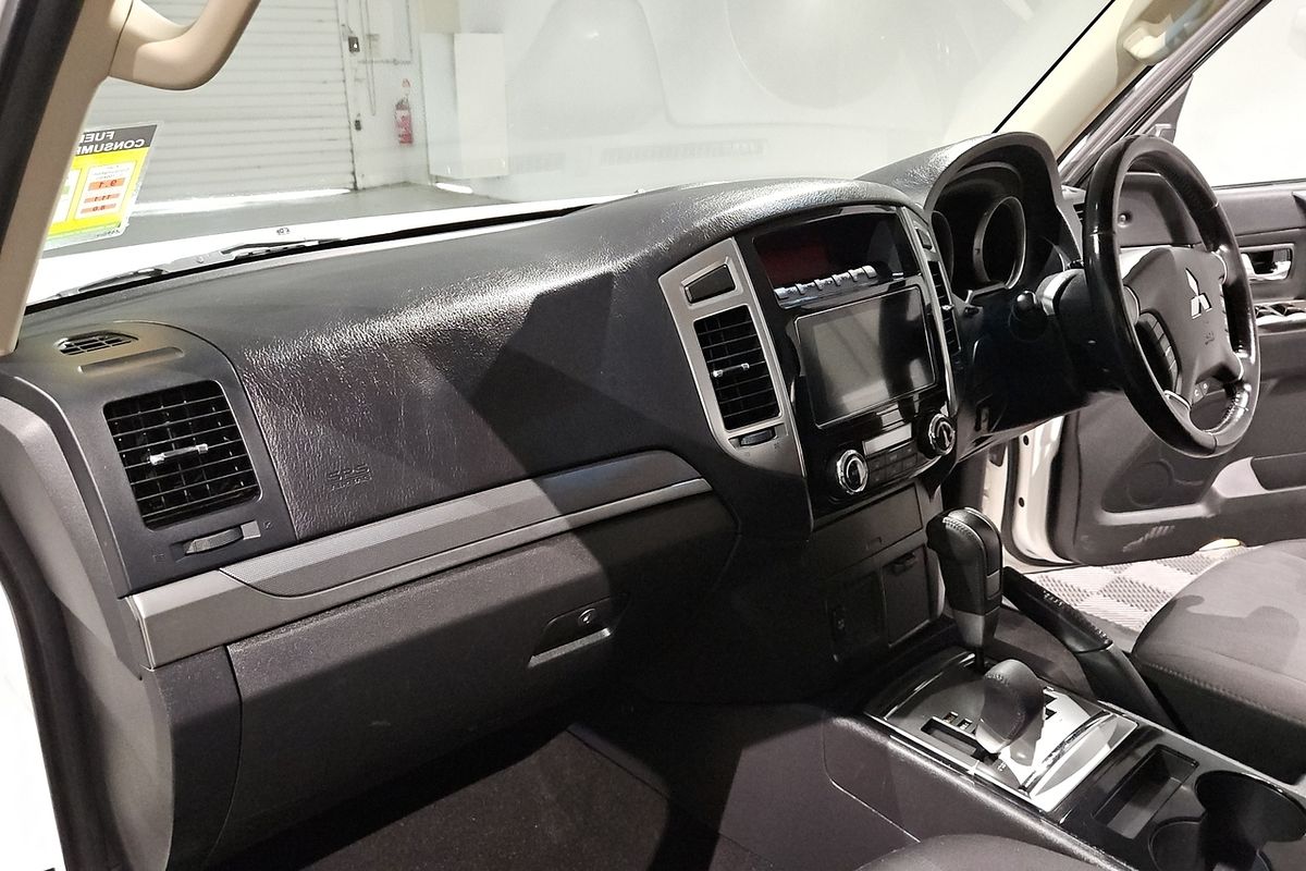 2019 Mitsubishi Pajero GLX NX