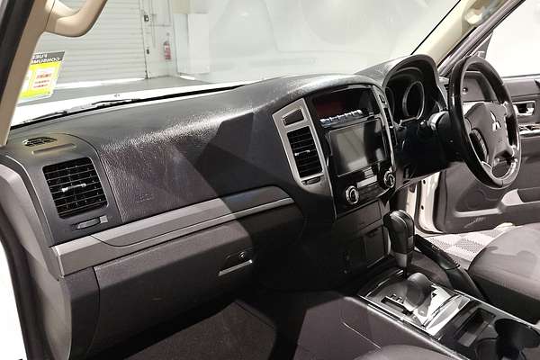 2019 Mitsubishi Pajero GLX NX