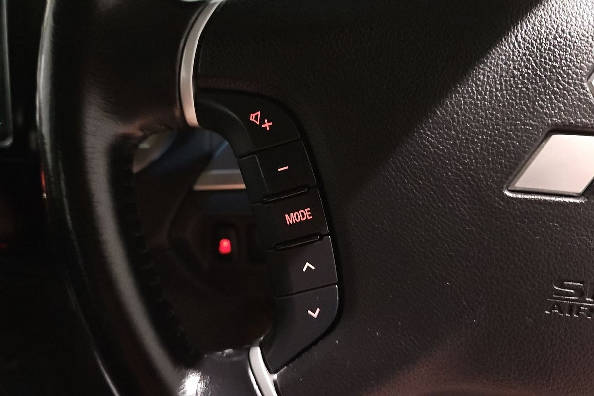 2019 Mitsubishi Pajero GLX NX