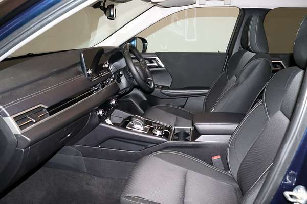 2024 Mitsubishi Outlander LS ZM
