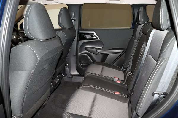 2024 Mitsubishi Outlander LS ZM
