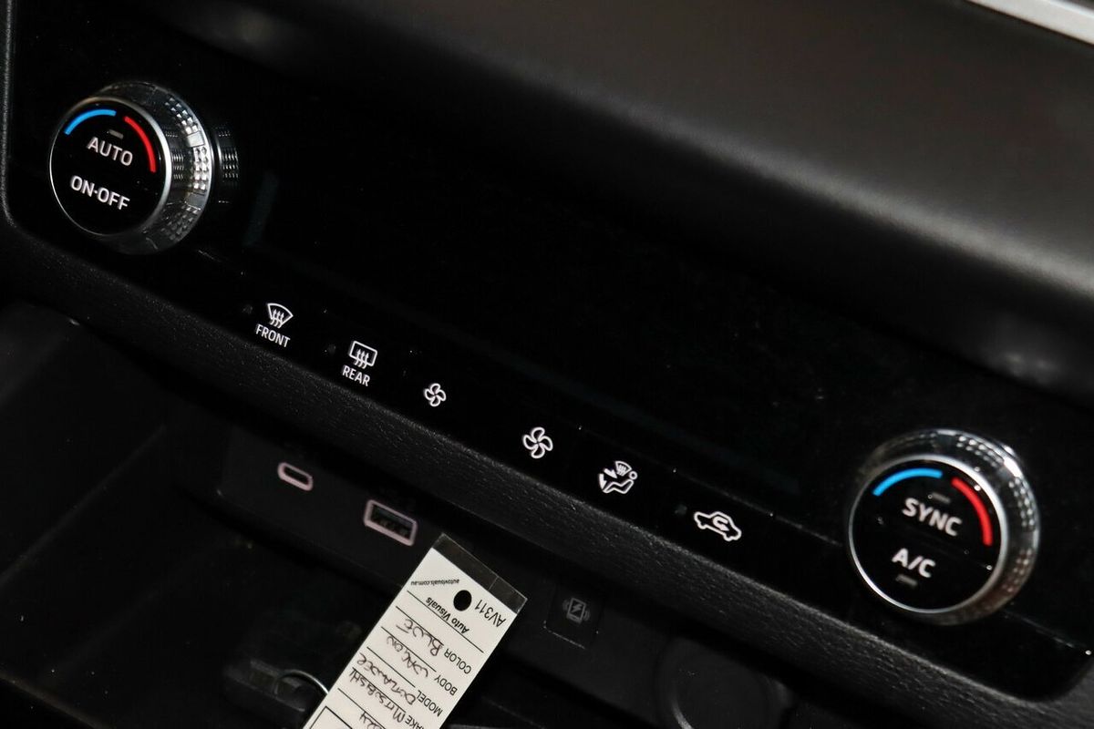 2024 Mitsubishi Outlander LS ZM
