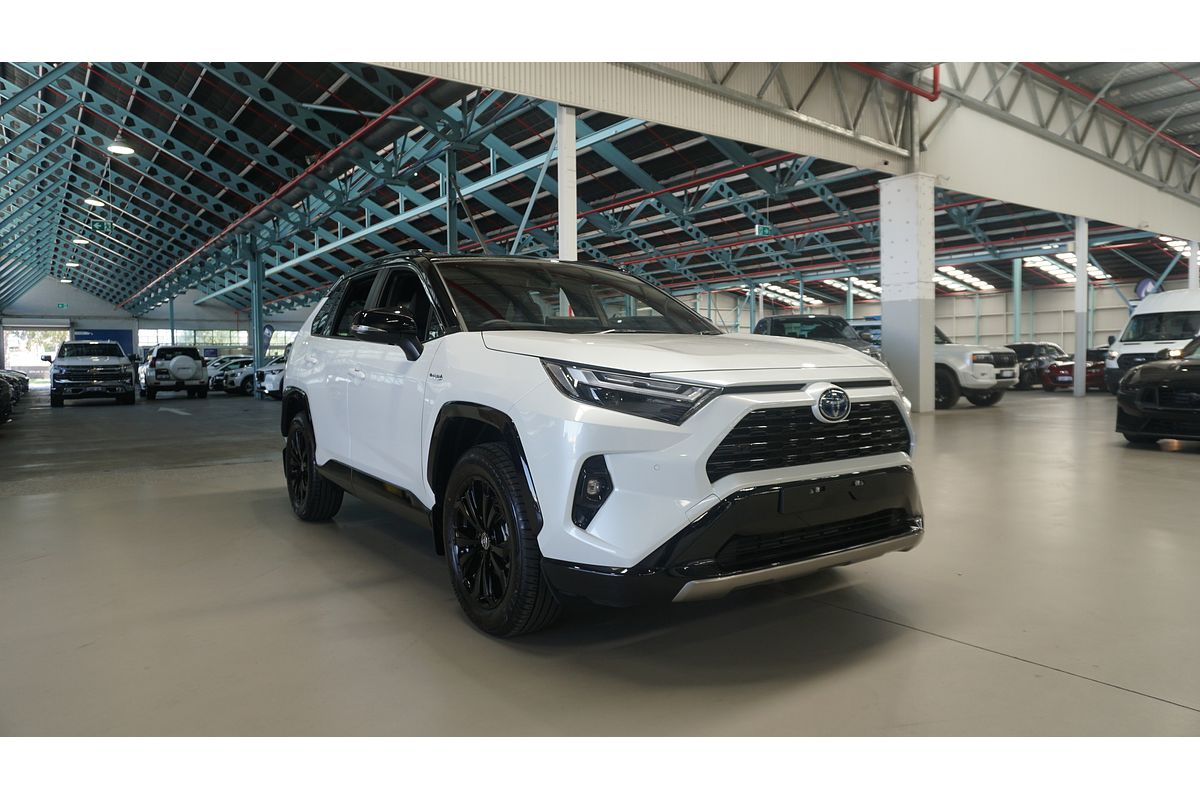 2024 Toyota RAV4 XSE AXAH52R