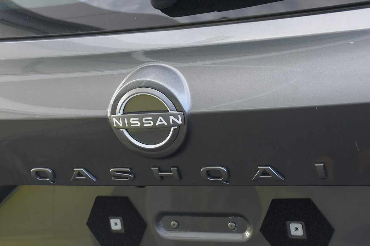 2025 Nissan QASHQAI ST J12