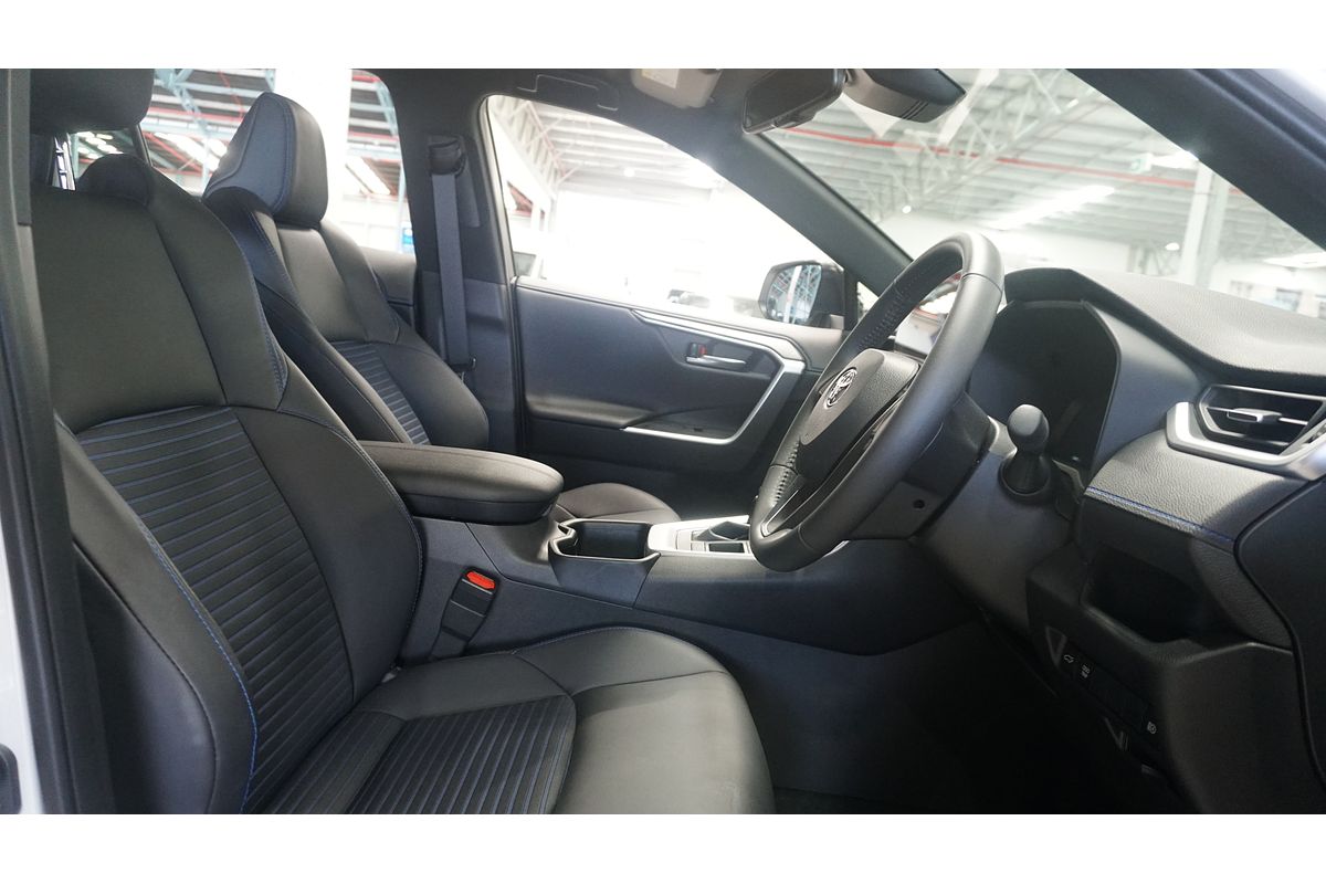 2024 Toyota RAV4 XSE AXAH52R