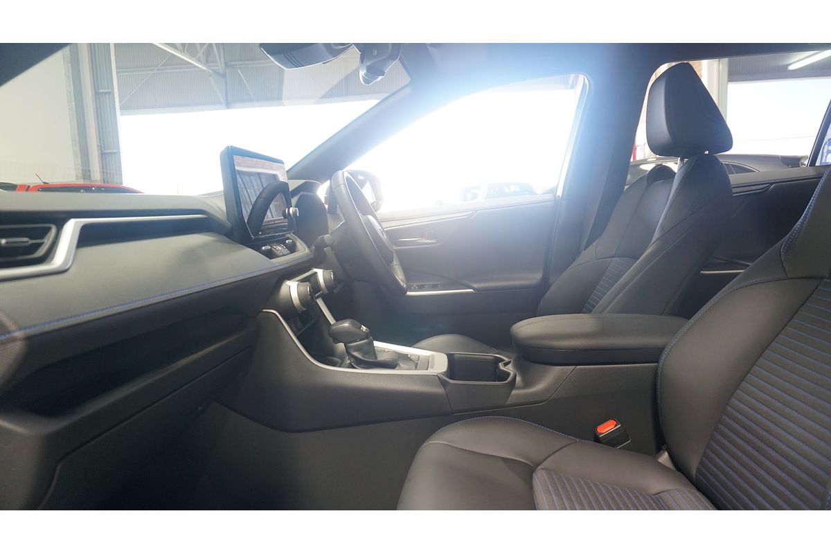 2024 Toyota RAV4 XSE AXAH52R