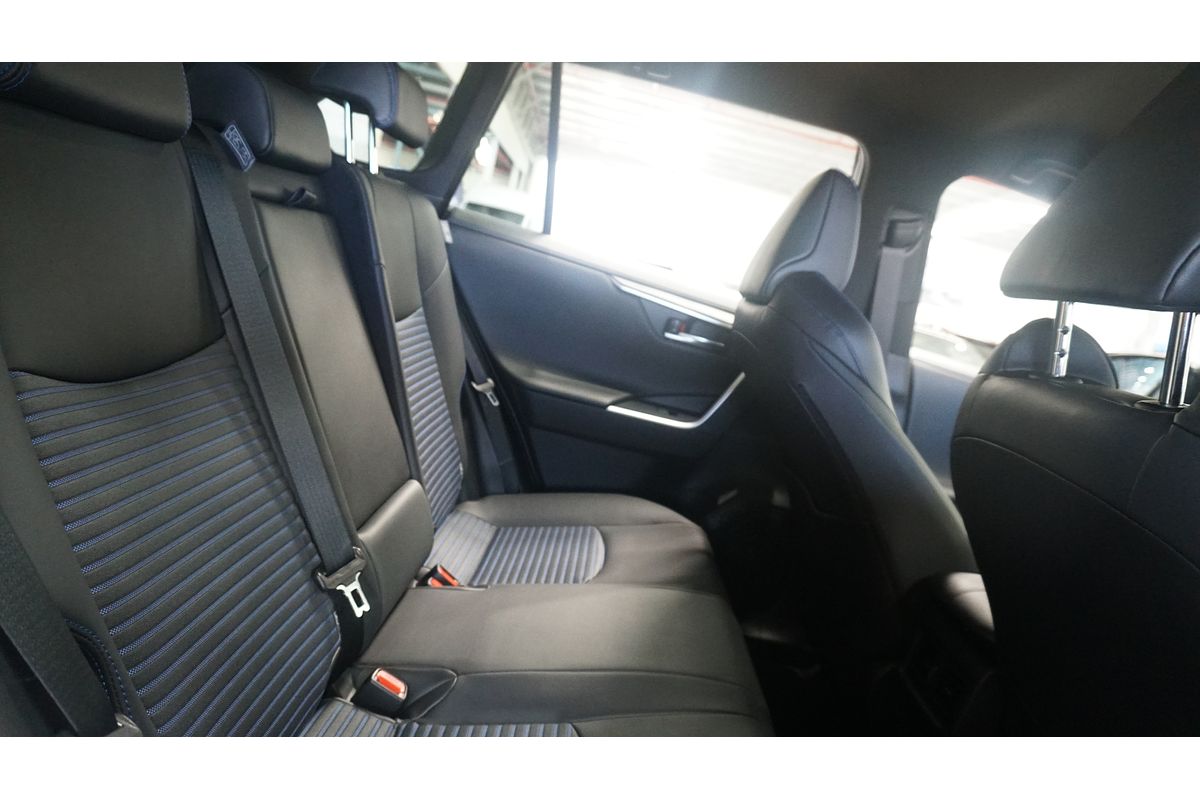 2024 Toyota RAV4 XSE AXAH52R
