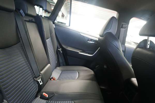 2024 Toyota RAV4 XSE AXAH52R