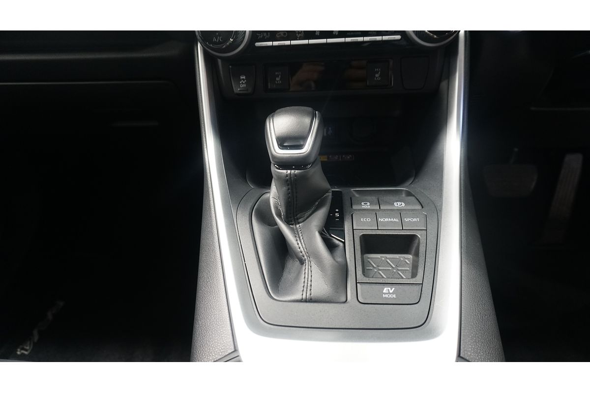 2024 Toyota RAV4 XSE AXAH52R