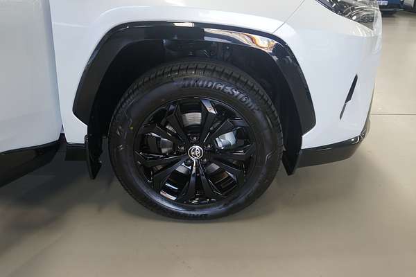 2024 Toyota RAV4 XSE AXAH52R
