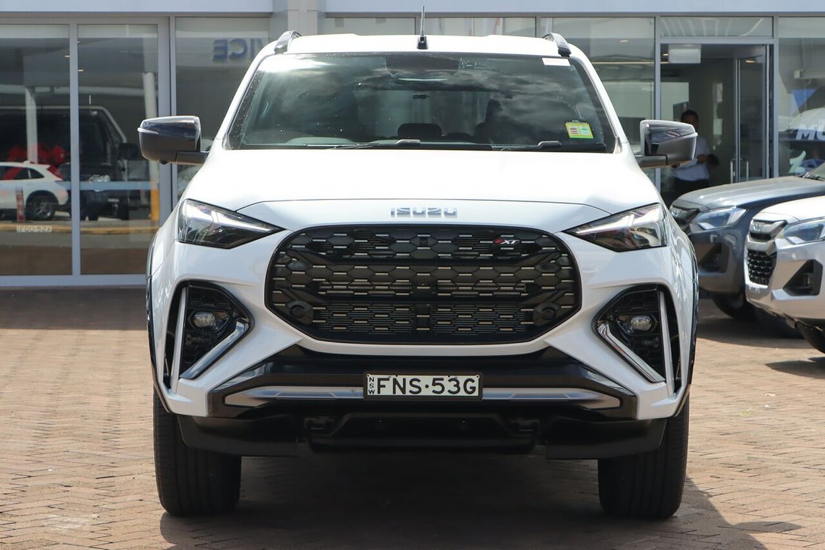 2025 Isuzu MU-X X-TERRAIN