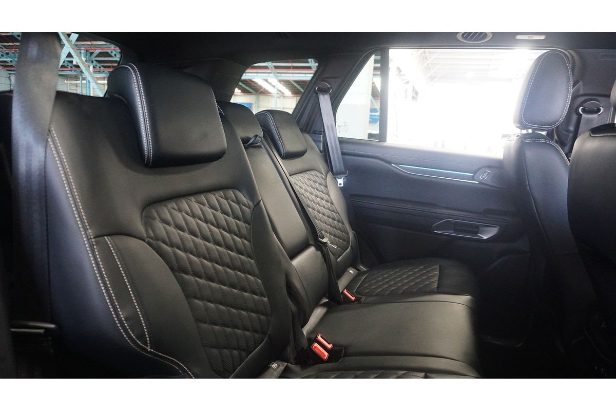 2024 Ford Everest Platinum