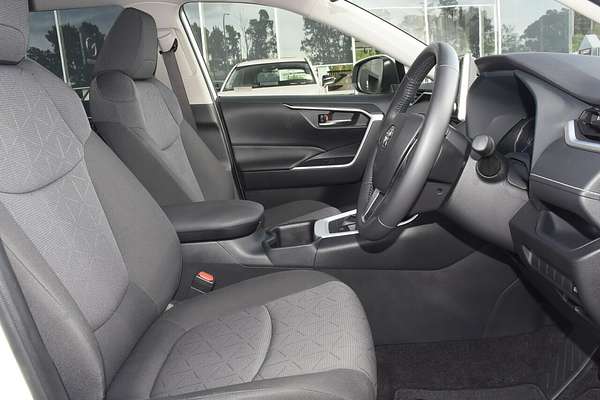 2024 Toyota RAV4 GXL AXAH52R