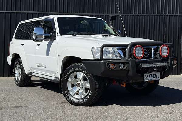 2010 Nissan Patrol ST GU 7