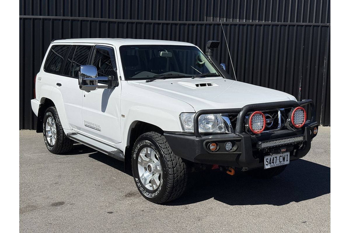 2010 Nissan Patrol ST GU 7