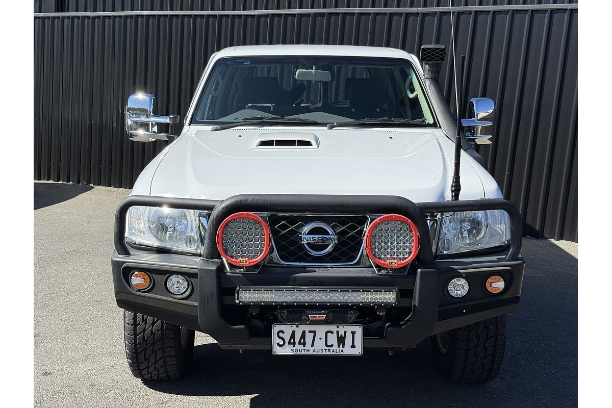 2010 Nissan Patrol ST GU 7