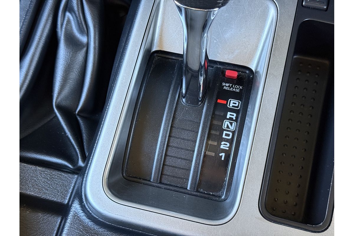 2010 Nissan Patrol ST GU 7