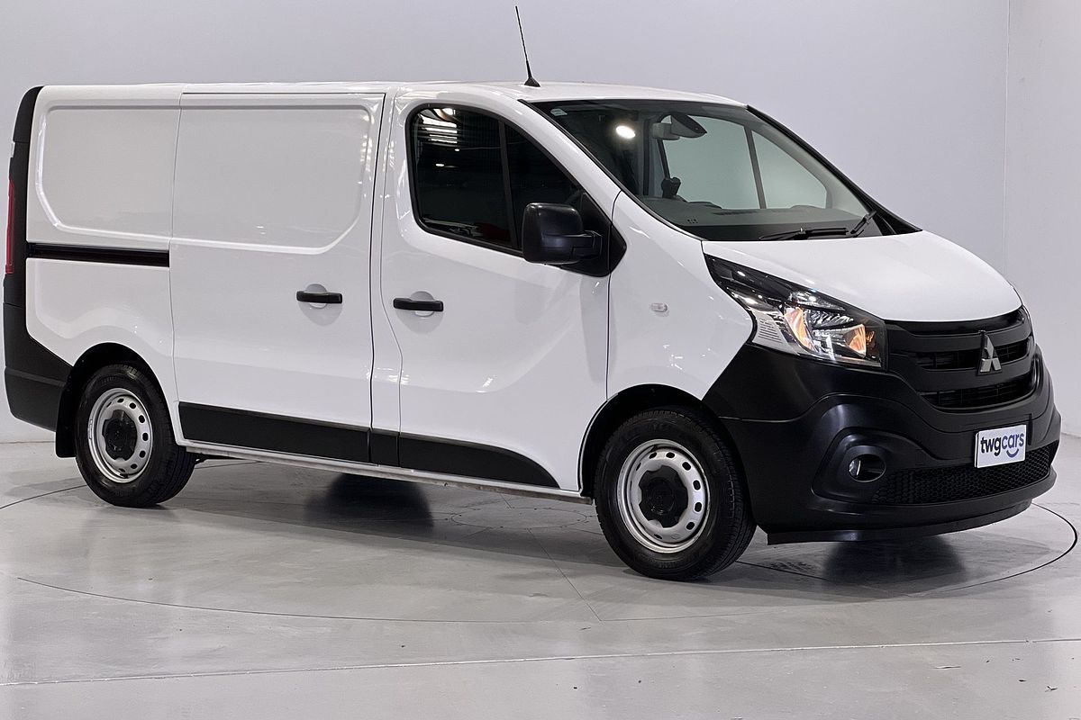 2022 Mitsubishi Express GLX SN SWB
