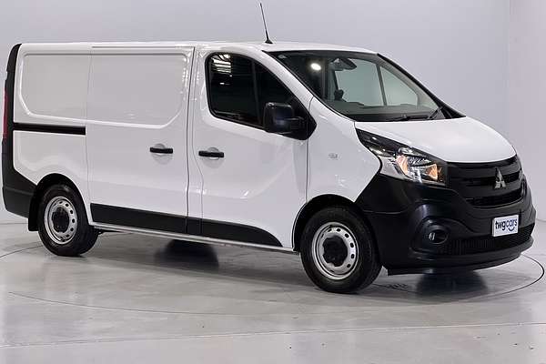 2022 Mitsubishi Express GLX SN SWB