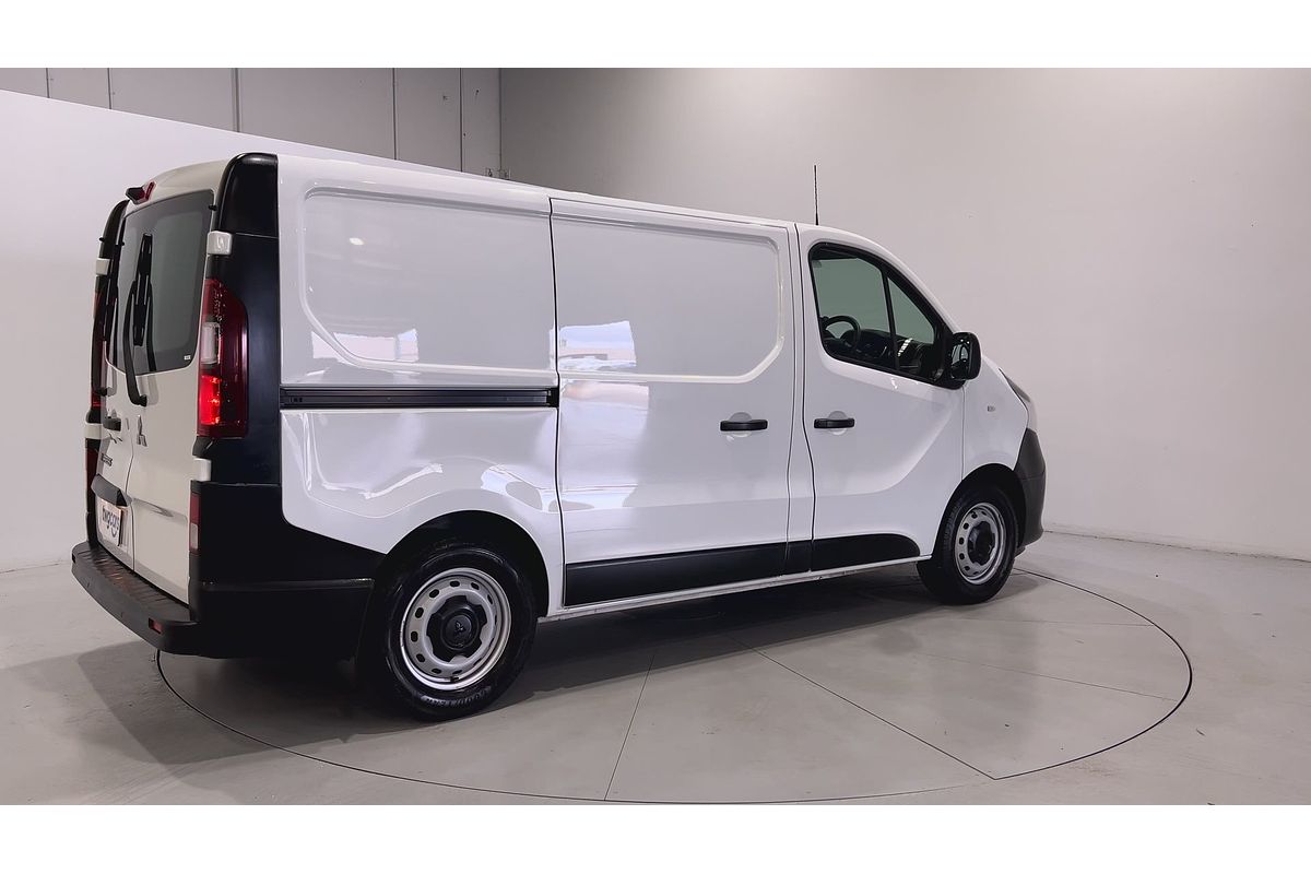 2022 Mitsubishi Express GLX SN SWB