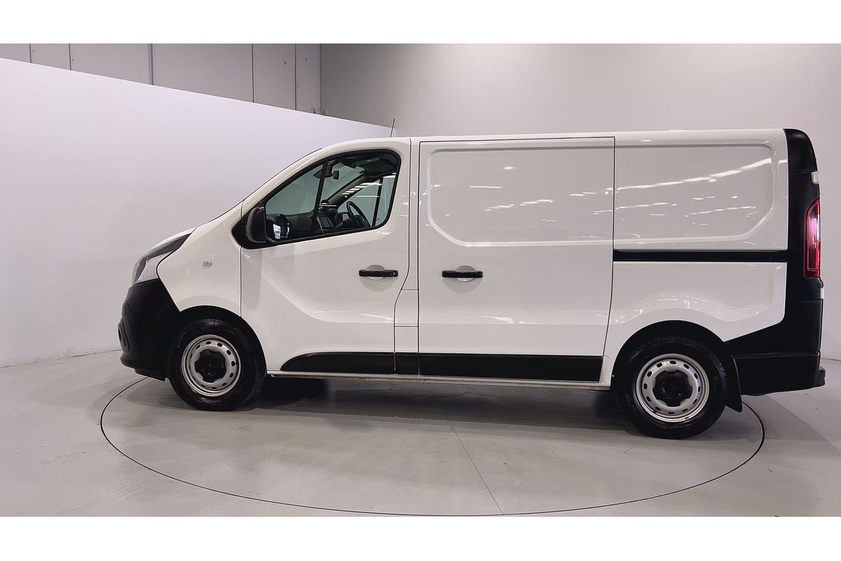 2022 Mitsubishi Express GLX SN SWB