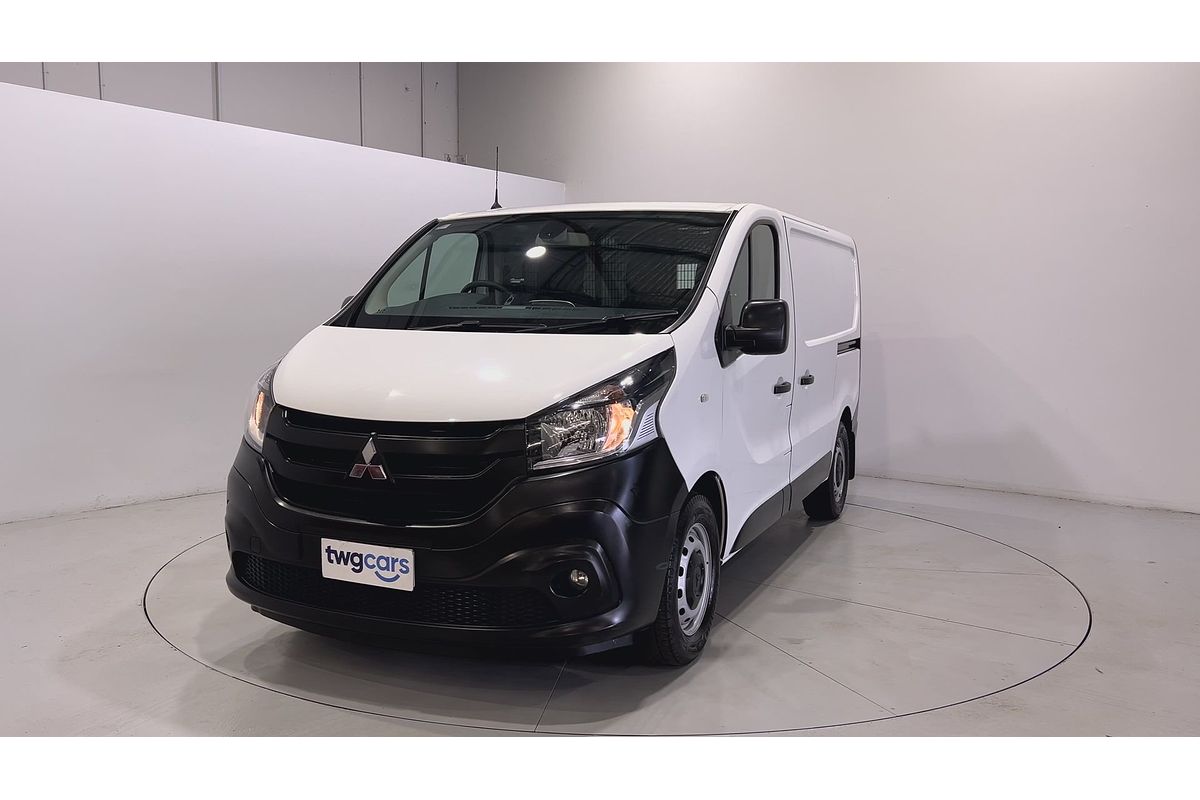 2022 Mitsubishi Express GLX SN SWB