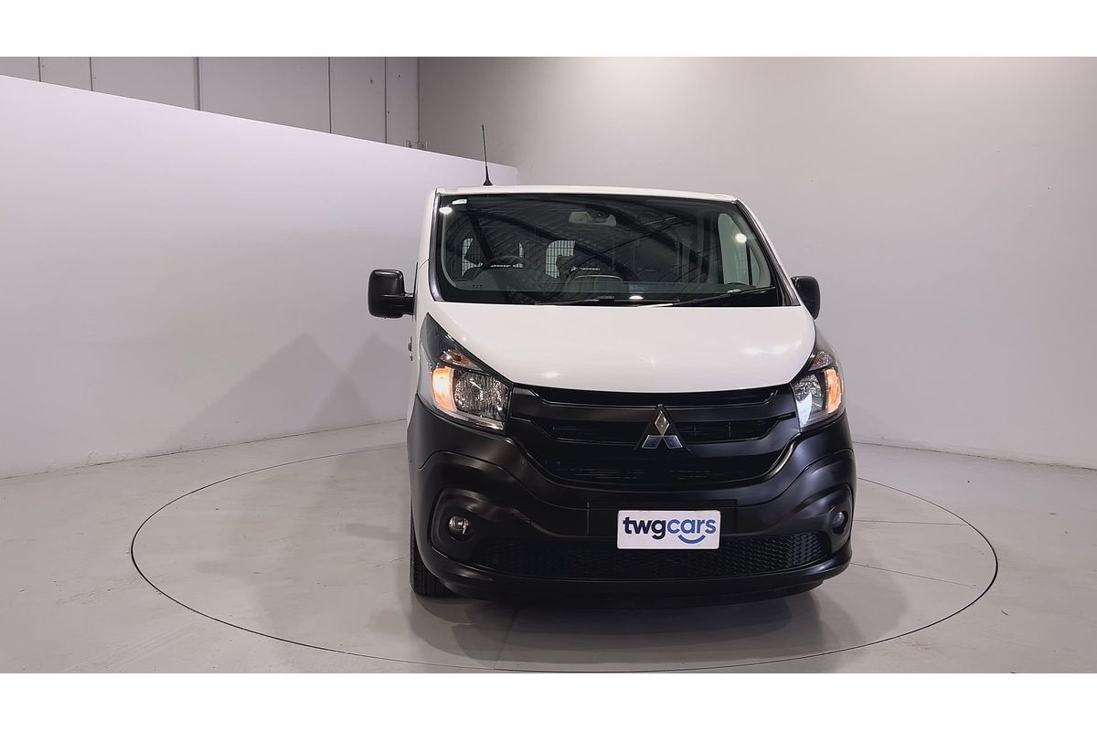2022 Mitsubishi Express GLX SN SWB