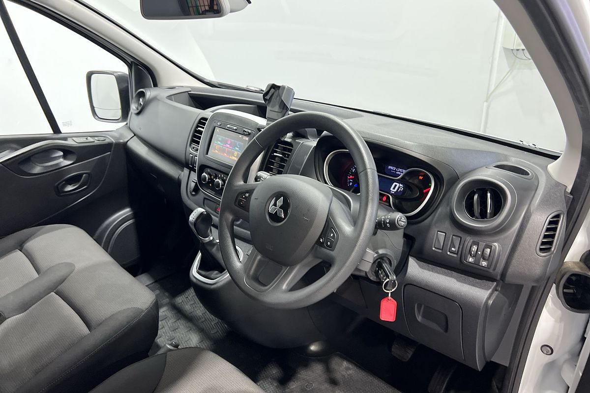 2022 Mitsubishi Express GLX SN SWB