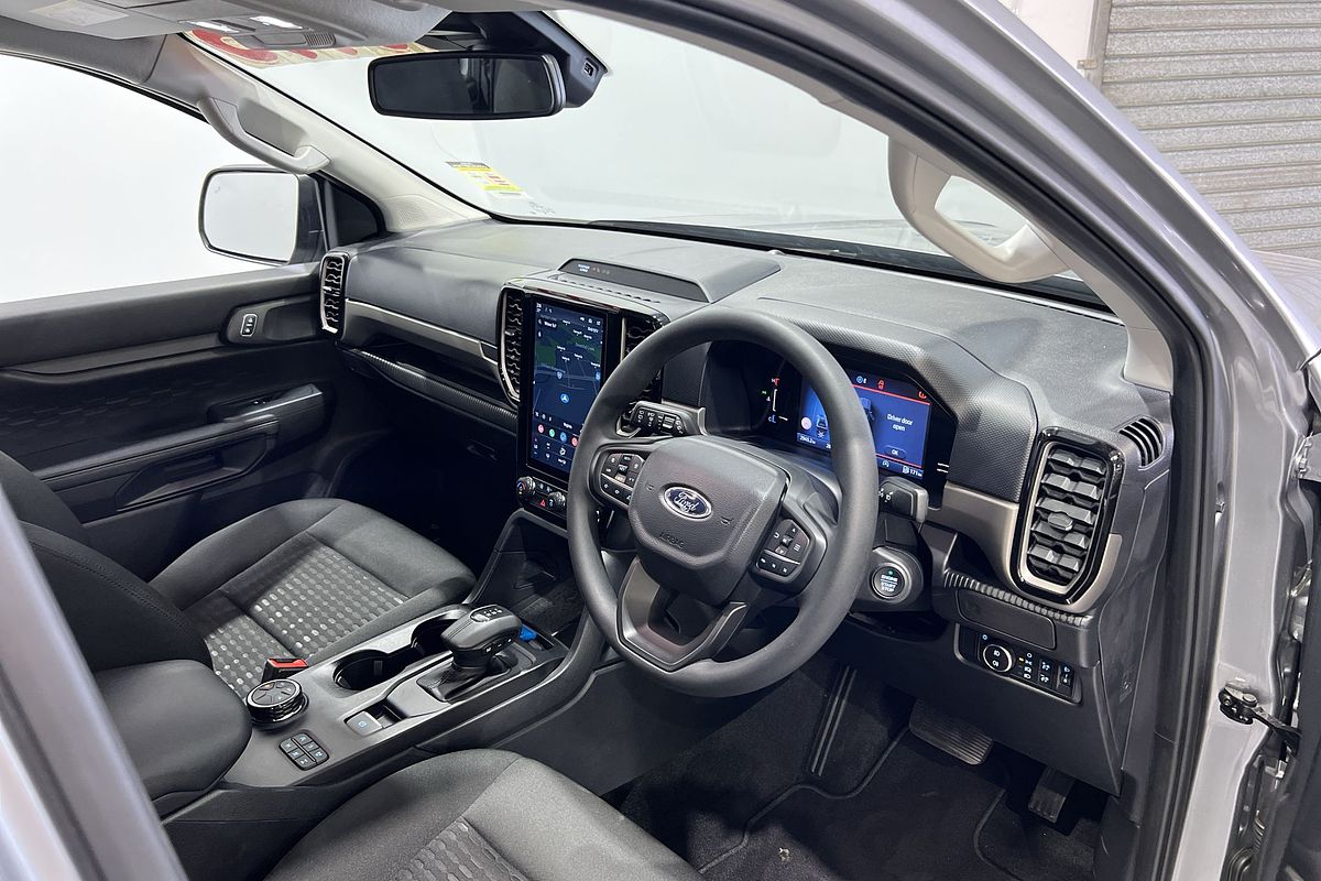 2024 Ford Everest Ambiente