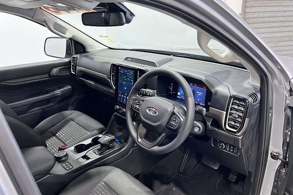 2024 Ford Everest Ambiente