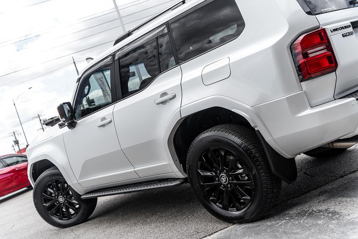 2024 Toyota Landcruiser Prado Kakadu GDJ251R