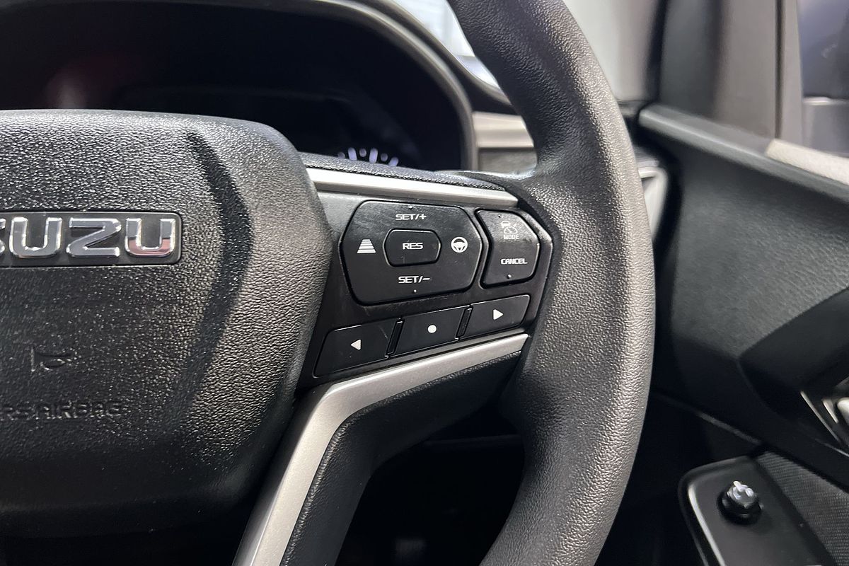 2023 Isuzu MU-X LS-M