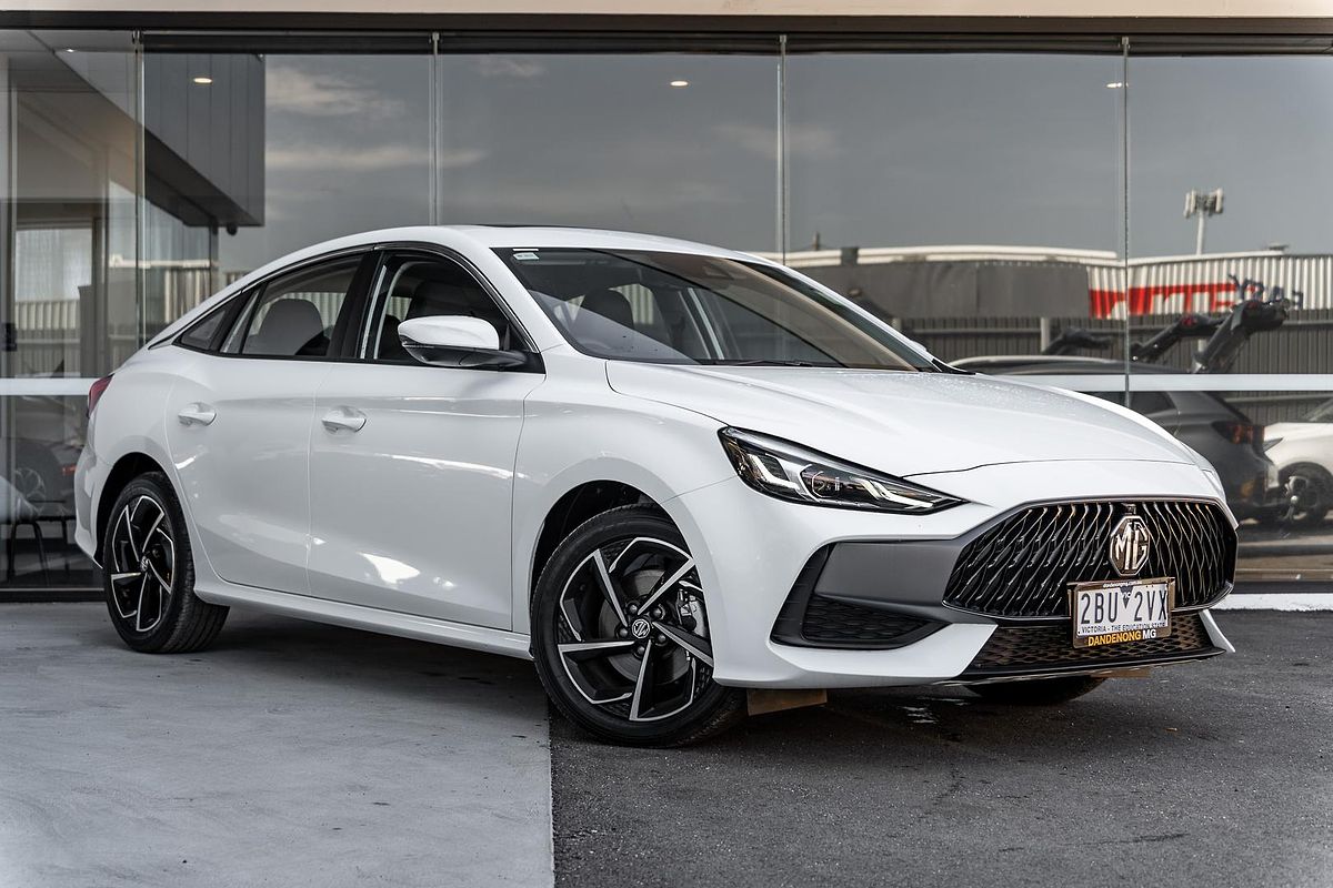 2024 MG MG5 Essence