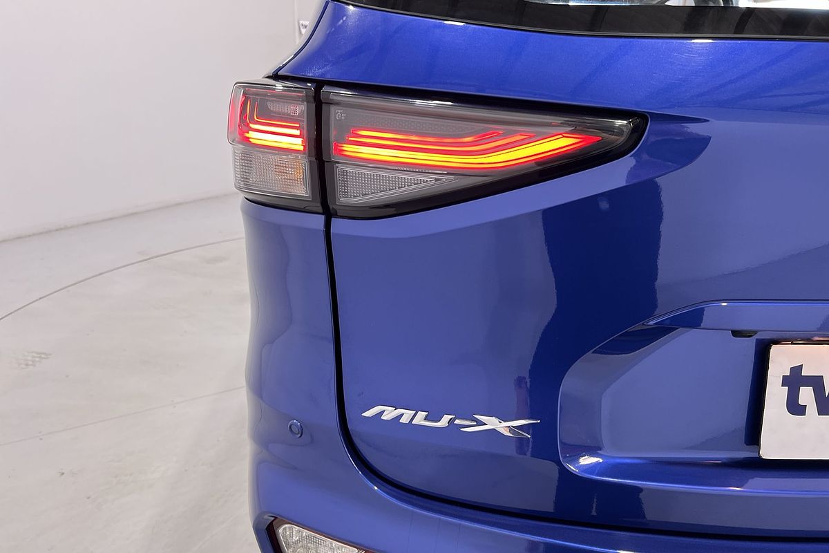 2023 Isuzu MU-X LS-M