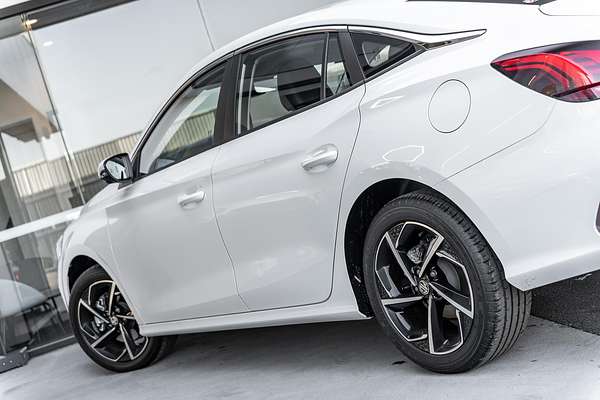 2024 MG MG5 Essence