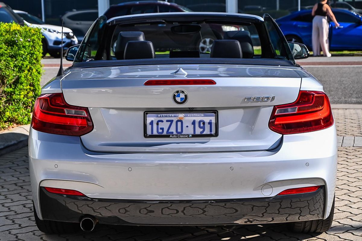2015 BMW 2 Series 220i M Sport F23