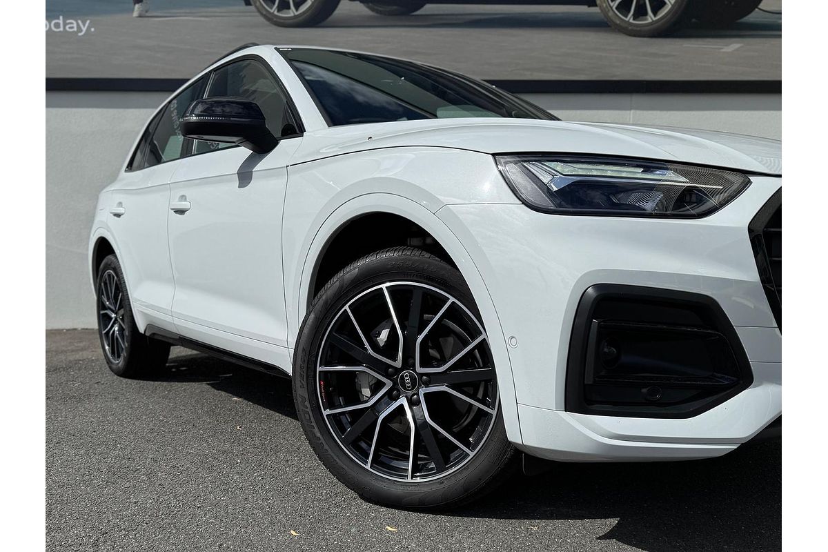 2024 Audi Q5 45 TFSI Sport FY