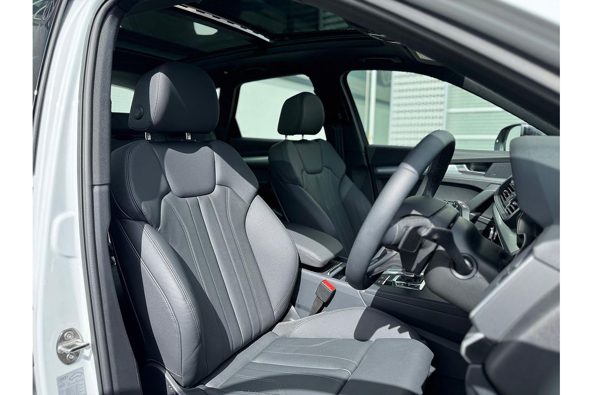 2024 Audi Q5 45 TFSI Sport FY