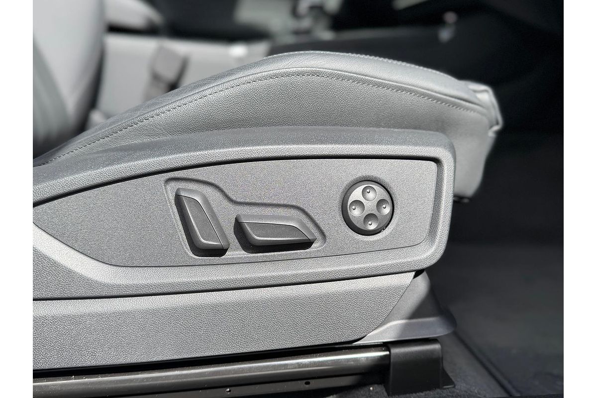 2024 Audi Q5 45 TFSI Sport FY