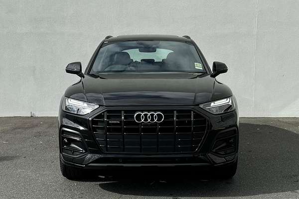 2024 Audi Q5 40 TDI Sport FY